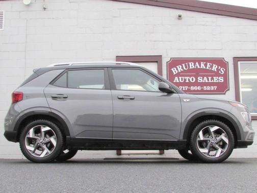 2022 Hyundai VENUE Limited 4dr Crossover