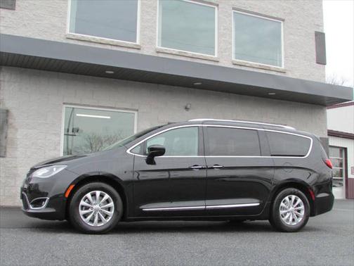 2018 Chrysler Pacifica Touring-L Plus