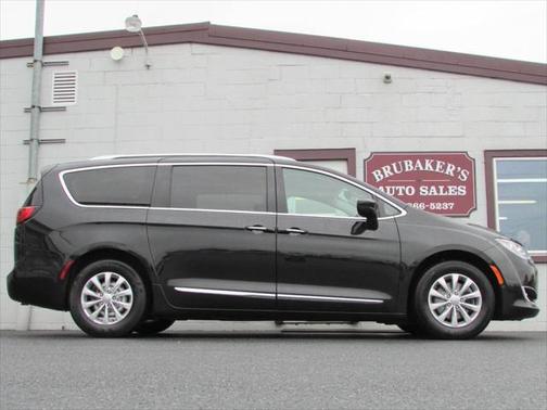 2018 Chrysler Pacifica Touring-L Plus