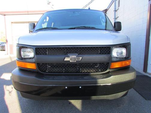2017 Chevrolet Express 2500 LS