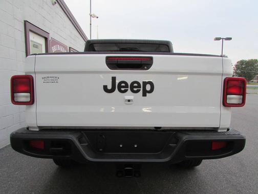 2023 Jeep Gladiator Sport S