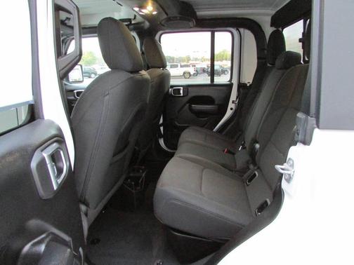 2023 Jeep Gladiator Sport S