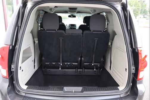 Gray 2019 Dodge Grand Caravan SE