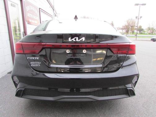Black 2024 Kia Forte LXS