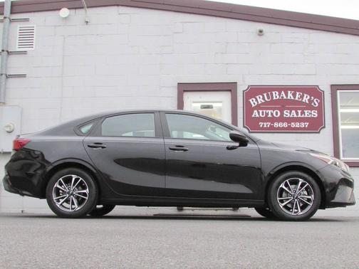 Black 2024 Kia Forte LXS