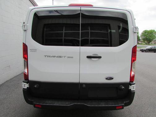 Oxford White 2016 Ford Transit-350 XL