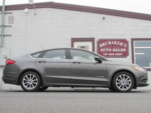 2017 Ford Fusion Hybrid SE