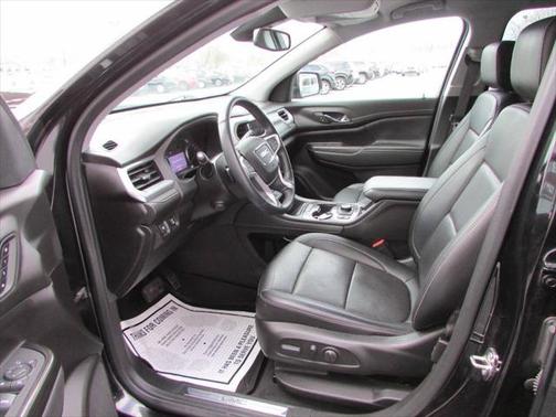 2023 GMC Acadia SLT 4x4 4dr SUV