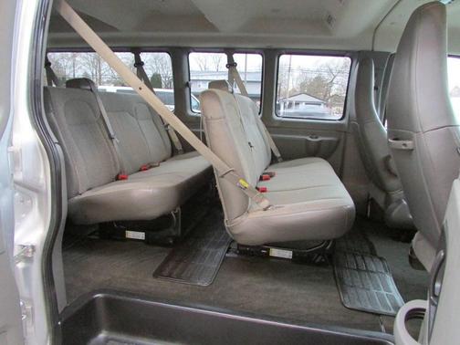 2016 Chevrolet Express 3500 LT