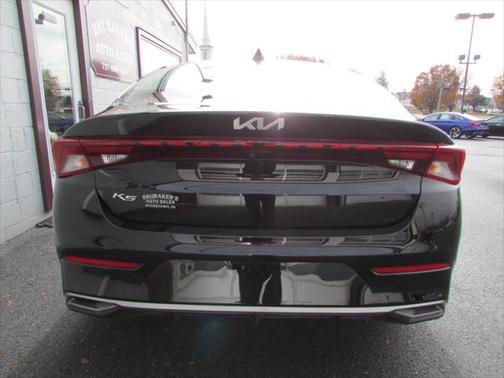 2022 Kia K5 LXS 4dr Sedan