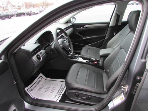 Gray 2022 Volkswagen Passat 2.0T SE