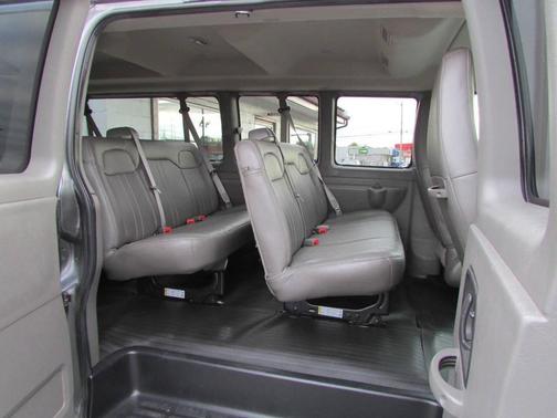 2016 Chevrolet Express 3500 LS