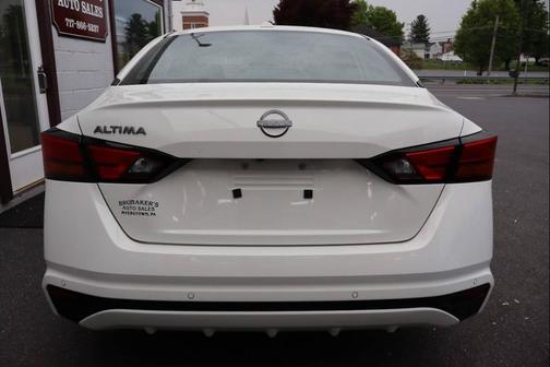 White 2025 Nissan Altima 2.5 SV