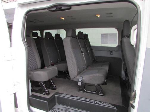 2016 Ford Transit-350 XL