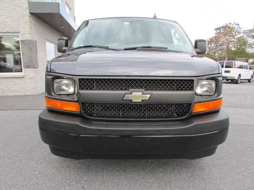 2017 Chevrolet Express 2500 LS