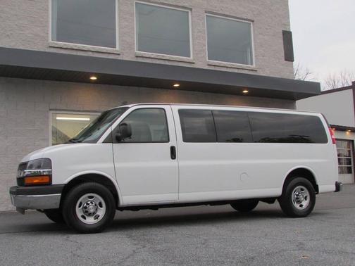 2016 Chevrolet Express 3500 LT