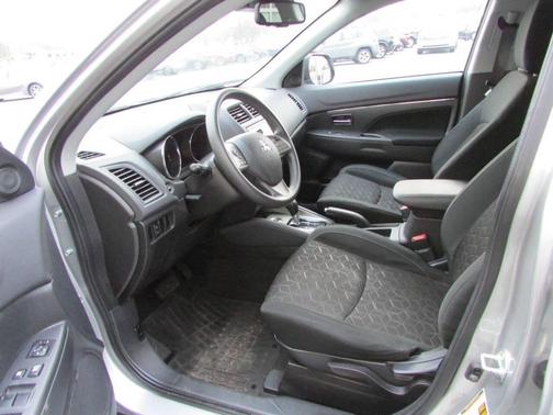 2023 Mitsubishi Outlander Sport 2.0 ES