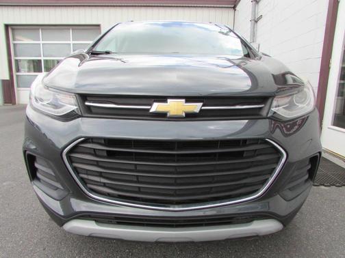 Nightfall Gray Metallic 2018 Chevrolet Trax LT