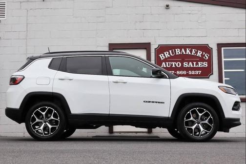 Bright White Clearcoat 2025 Jeep Compass Limited