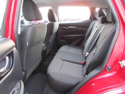 2018 Nissan Rogue Sport SV