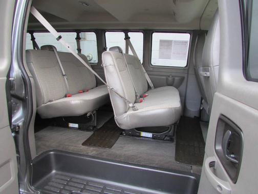 2016 Chevrolet Express 3500 LT