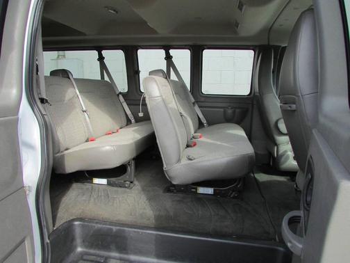 2016 Chevrolet Express 3500 LT