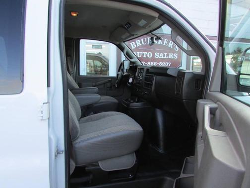 2019 Chevrolet Express 3500 LS