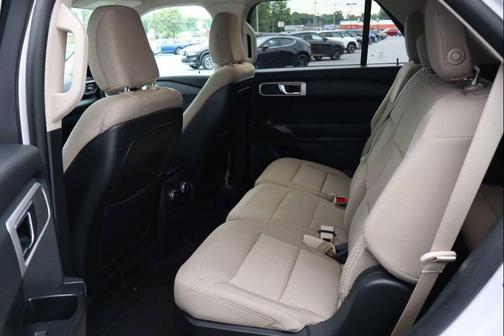 Oxford White 2020 Ford Explorer Base AWD 4dr SUV