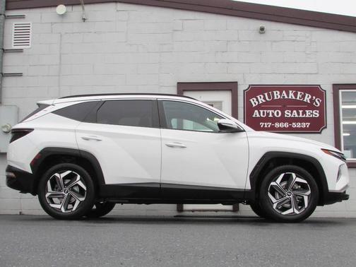 White 2023 Hyundai TUCSON SEL AWD 4dr SUV