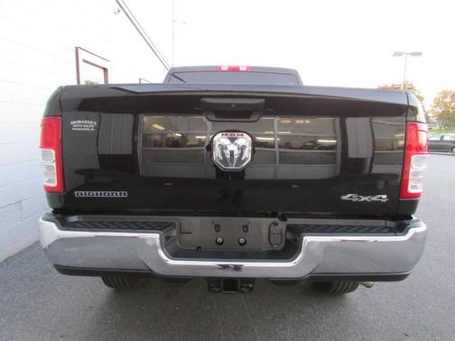 2024 RAM 2500 Big Horn 4x4 4dr Crew Cab 6.3 ft. SB Pickup