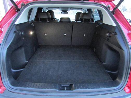 2024 Mazda CX-50 2.5 S Preferred Package