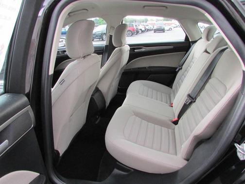 2018 Ford Fusion Hybrid SE