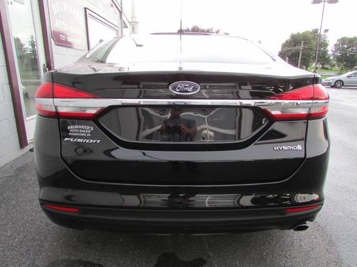 2018 Ford Fusion Hybrid SE
