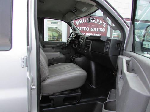 2016 Chevrolet Express 2500 LS