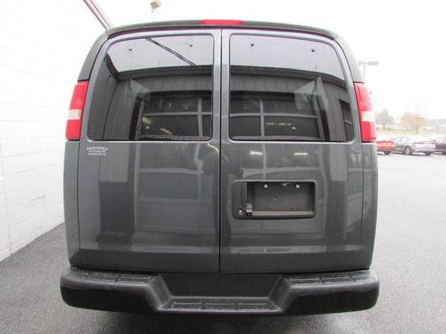 2017 Chevrolet Express 3500 LS