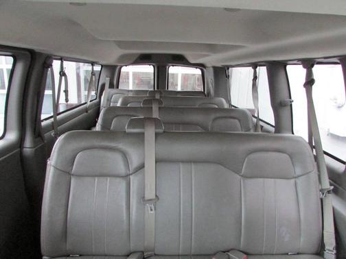 2017 Chevrolet Express 3500 LS