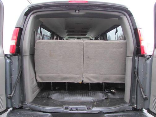 2017 Chevrolet Express 3500 LS