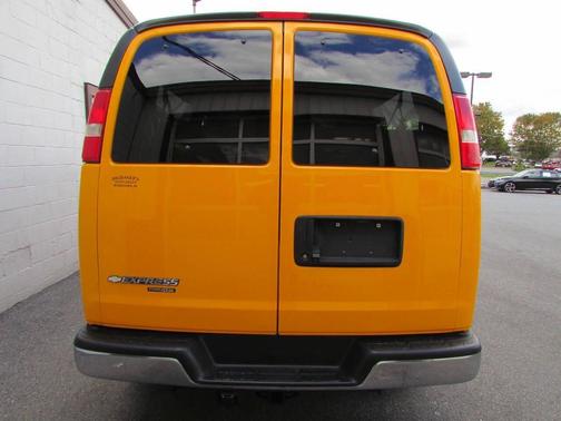 2016 Chevrolet Express 3500 LS