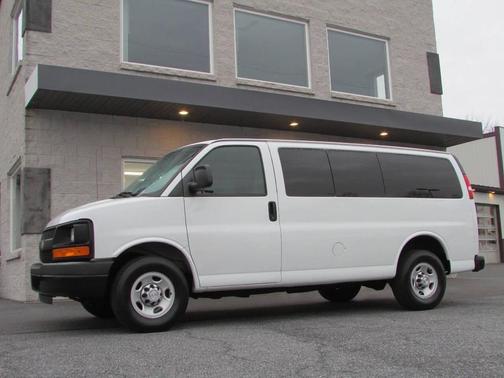 2015 Chevrolet Express 2500 LS