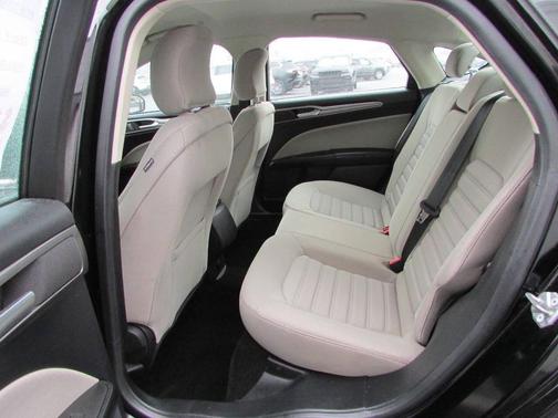 2018 Ford Fusion Hybrid SE