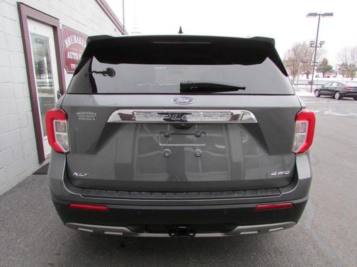 2022 Ford Explorer XLT AWD 4dr SUV