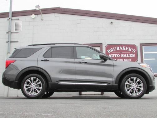 2022 Ford Explorer XLT AWD 4dr SUV