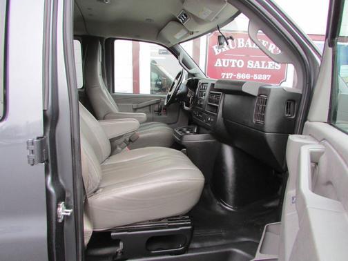2017 Chevrolet Express 3500 LS