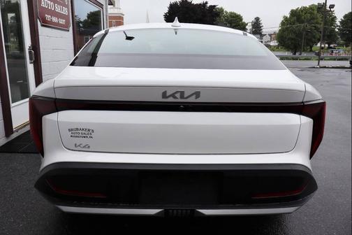 White 2025 Kia K4 LXS 4dr Sedan