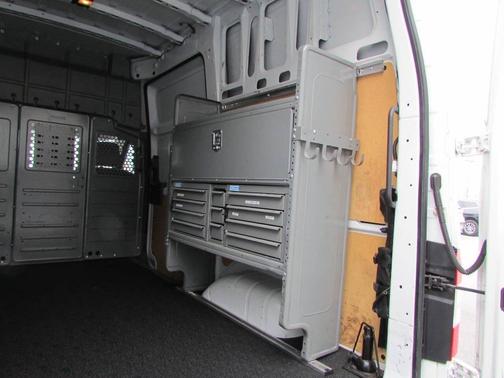 2021 Nissan NV Cargo NV3500 HD S V8