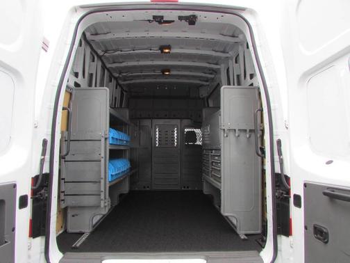 2021 Nissan NV Cargo NV3500 HD S V8