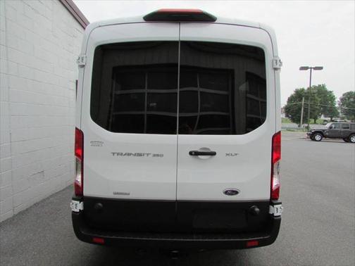 2022 Ford Transit-350 XLT