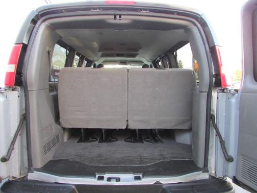 2016 Chevrolet Express 2500 LS