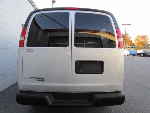 2016 Chevrolet Express 2500 LS