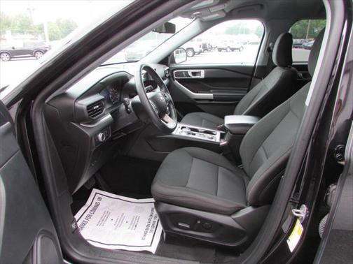 2022 Ford Explorer XLT AWD 4dr SUV